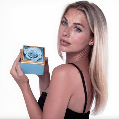 Caja de Rosa Eterna | Rosa Real y Collar Personalizado en Oro 18k